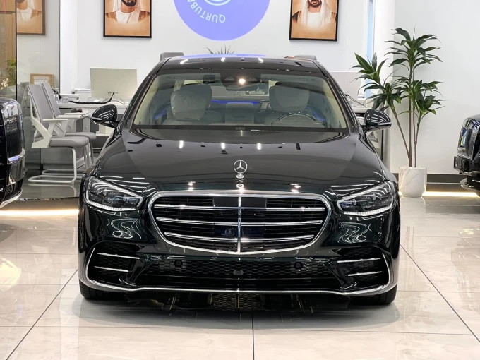 Mercedes-Benz S-Class in Dubai mileage 7000 only AED 499000