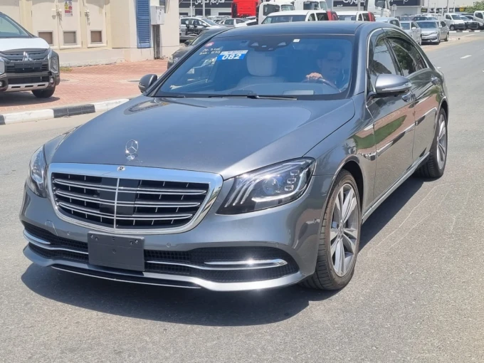 Mercedes-Benz S-Class in Dubai mileage 38000 only AED 275000