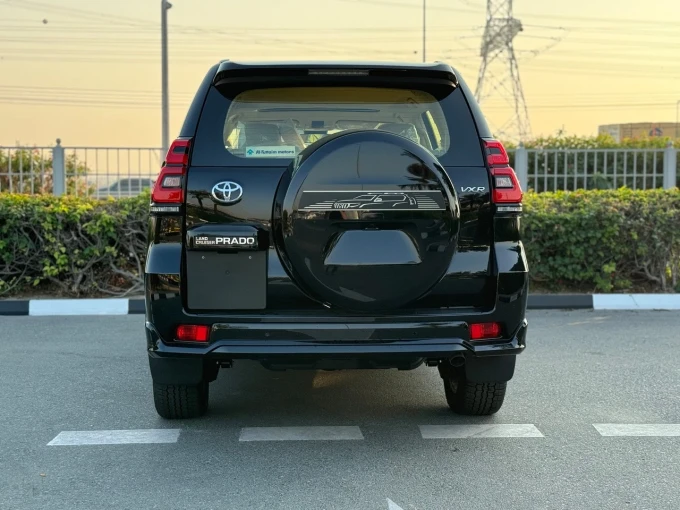 Toyota Prado in Dubai mileage 0 only AED 230000