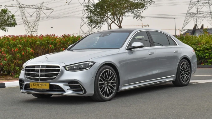 Mercedes-Benz S-Class in Dubai mileage 34000 only AED 448000