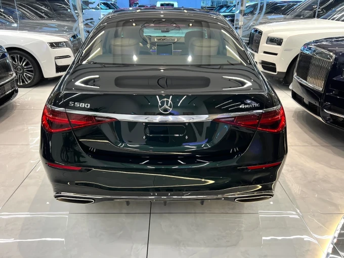 Mercedes-Benz S-Class in Dubai mileage 7000 only AED 499000