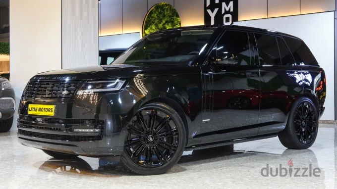 Land Rover Range Rover in Dubai mileage 10000 only AED 870000