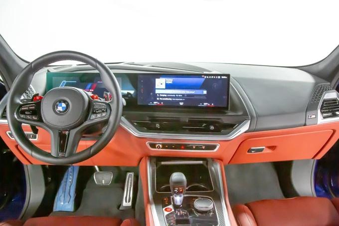 BMW XM in Dubai mileage 19359 only AED 540000