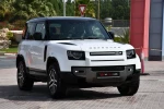 Land Rover Defender in Dubai mileage 0 only AED 355000