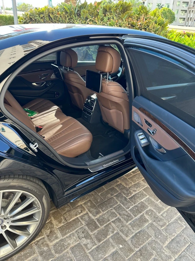 Mercedes-Benz S-Class in Dubai mileage 32000 only AED 188000