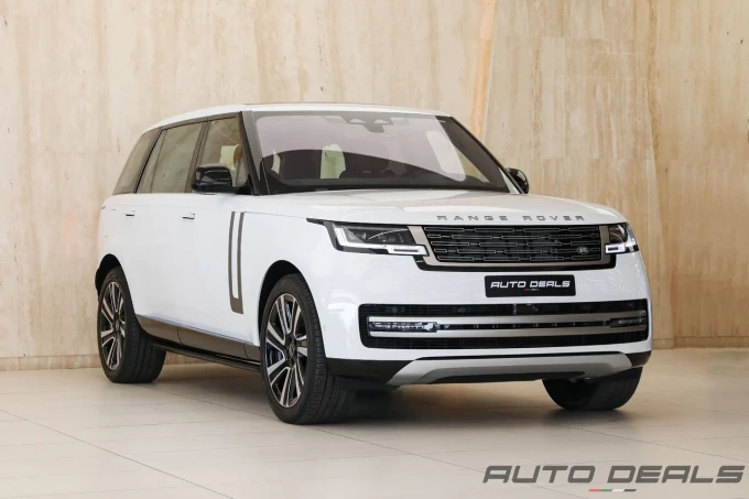 Land Rover Range Rover in Dubai mileage 60 only AED 899000