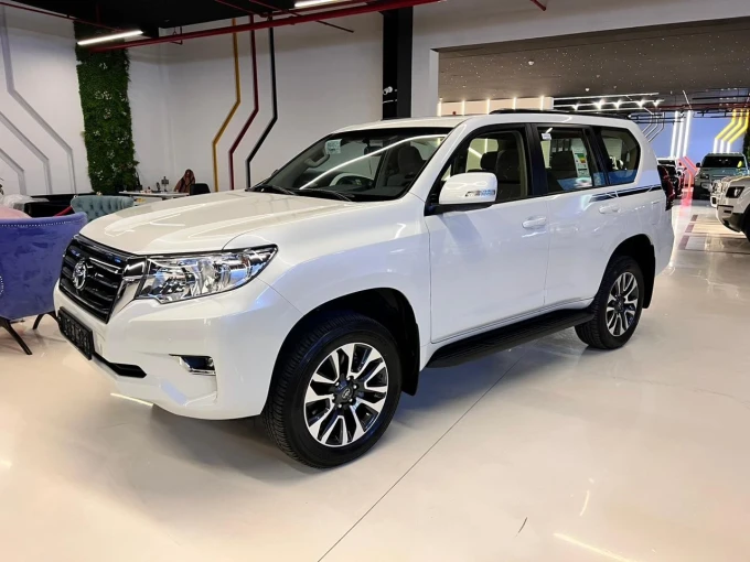 Toyota Prado in Dubai mileage 0 only AED 195000