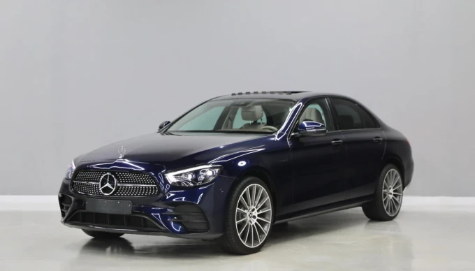 Mercedes-Benz E-Class in Dubai mileage 39347 only AED 119999