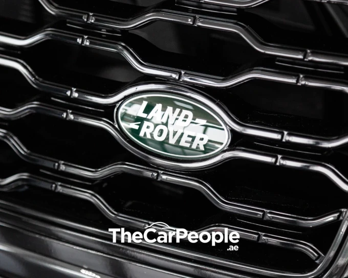 Land Rover Range Rover in Dubai mileage 47932 only AED 304900