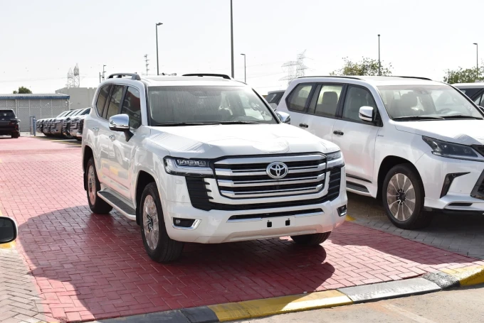 Toyota Land Cruiser in Dubai mileage 0 only AED 280000