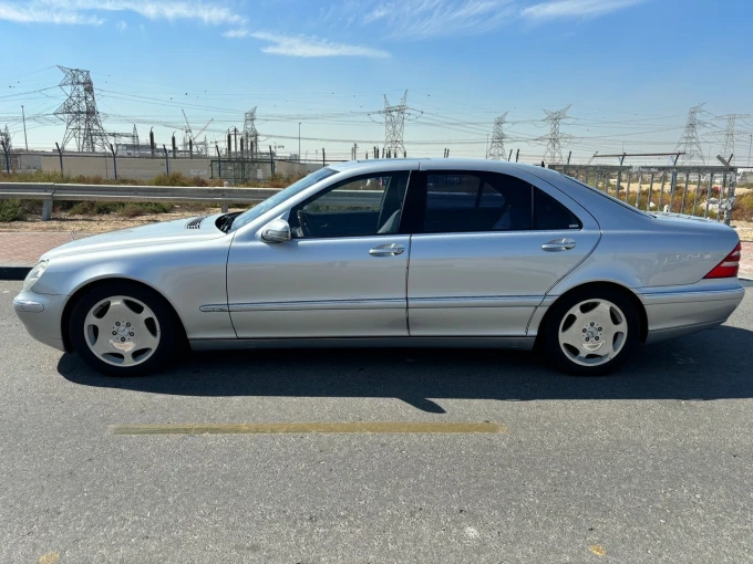 Mercedes-Benz S-Class in Dubai mileage 50000 only AED 27500