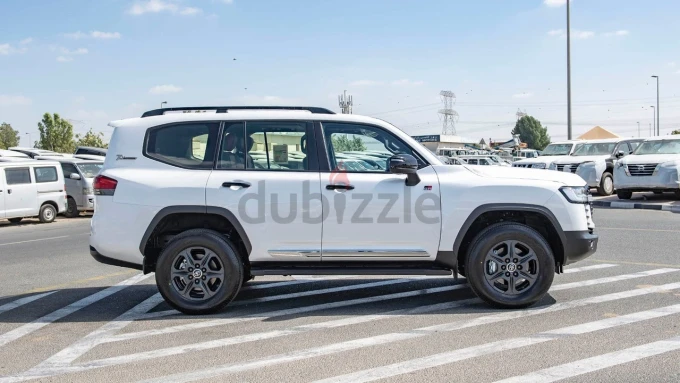 Toyota Land Cruiser in Dubai mileage 0 only AED 380000
