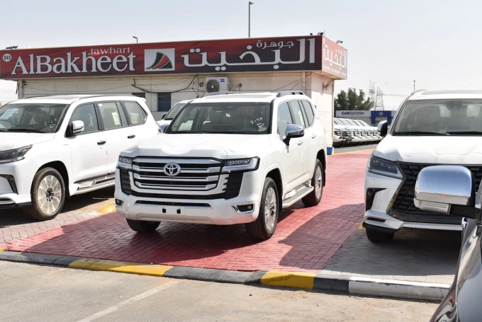 Toyota Land Cruiser in Dubai mileage 0 only AED 280000