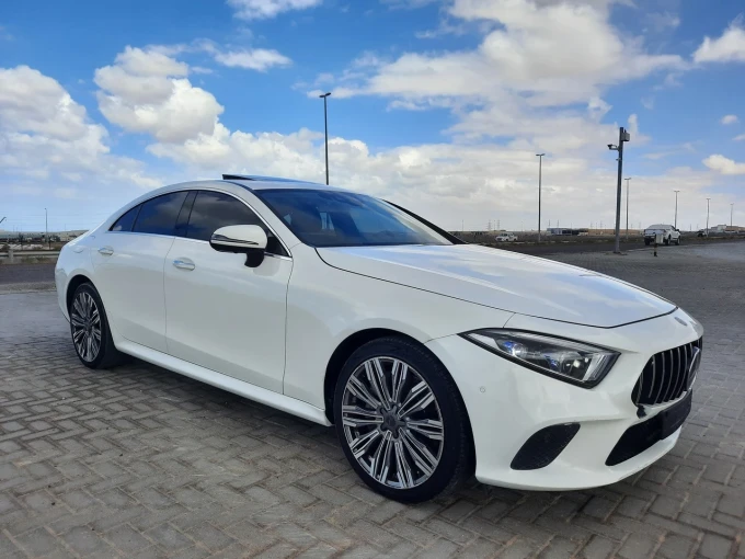 Mercedes-Benz CLS-Class in Dubai mileage 41000 only AED 134000