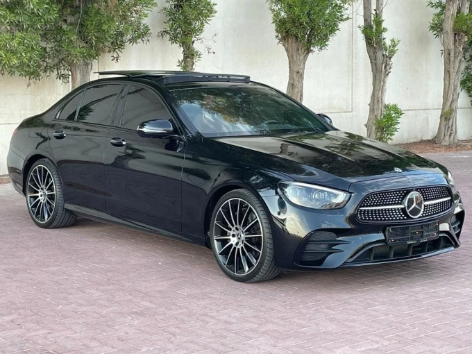 Mercedes-Benz E-Class in Dubai mileage 48000 only AED 237000