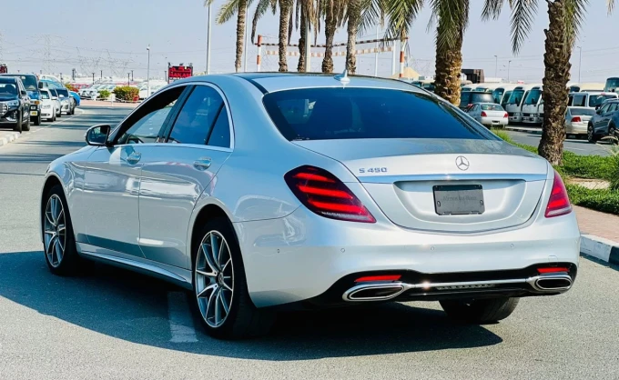 Mercedes-Benz S-Class in Dubai mileage 29136 only AED 195000