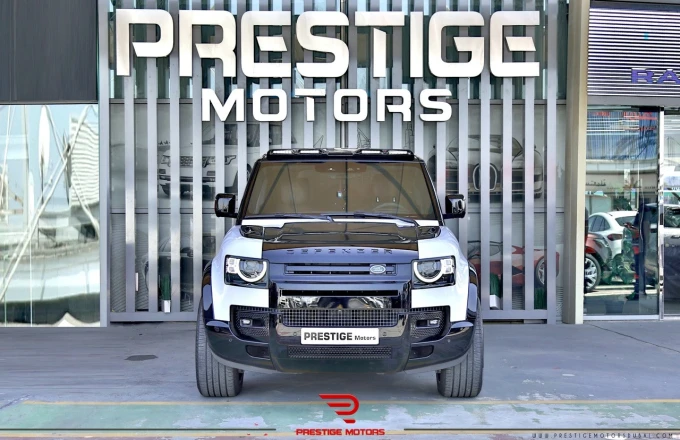 Land Rover Defender in Dubai mileage 16500 only AED 529999