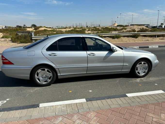 Mercedes-Benz S-Class in Dubai mileage 50000 only AED 27500