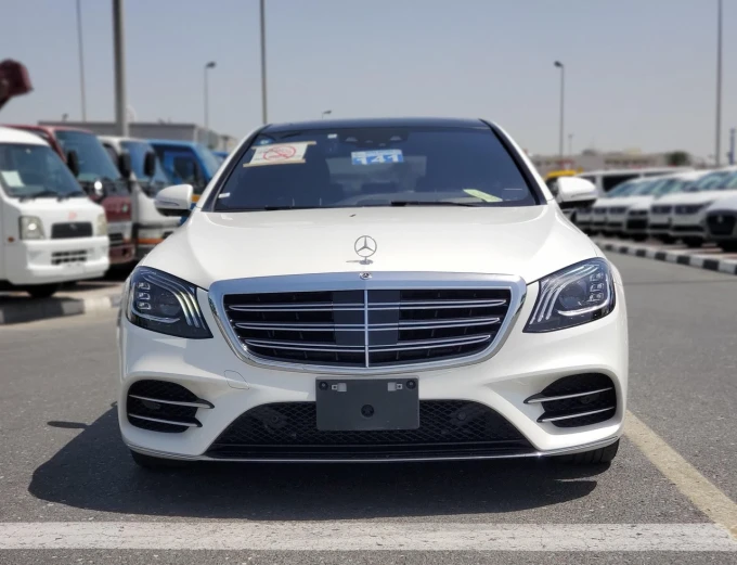 Mercedes-Benz S-Class in Dubai mileage 47000 only AED 225000