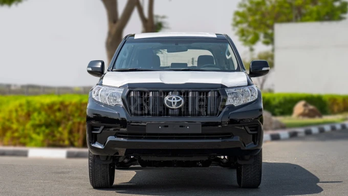 Toyota Prado in Dubai mileage 0 only AED 185000