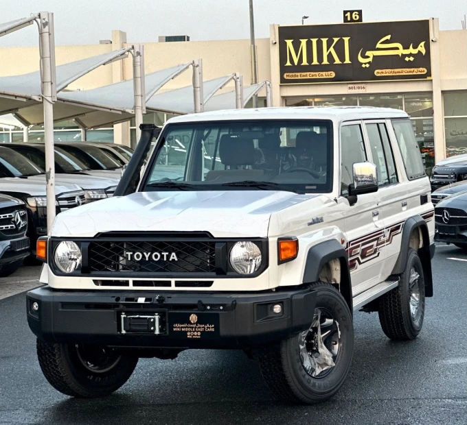 Toyota Land Cruiser 76 series in Dubai mileage 0 only AED 195000