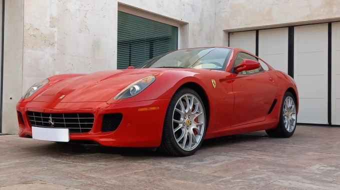 Ferrari 599 GTB in Dubai mileage 10500 only AED 475000