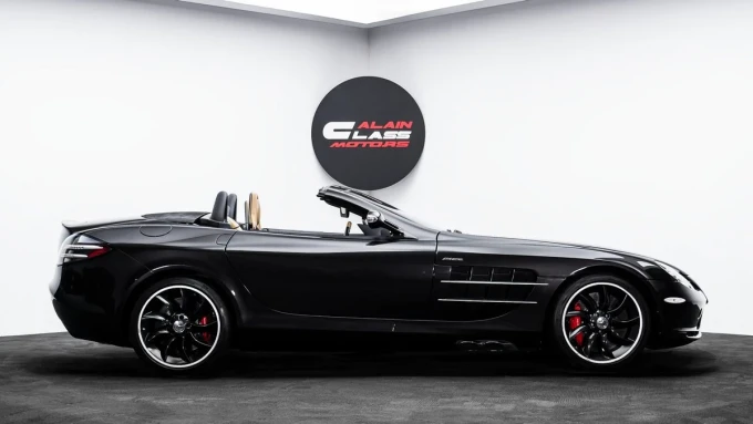 Mercedes-Benz SLR in Dubai mileage 36242 only AED 1780000