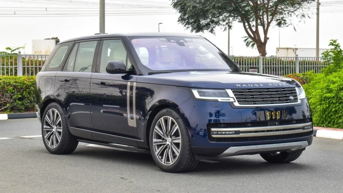Land Rover Range Rover in Dubai mileage 47000 only AED 600000