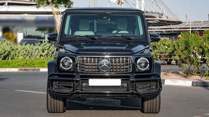 Mercedes-Benz G-Class in Dubai mileage 34000 only AED 580000