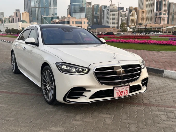 Mercedes-Benz S-Class in Dubai mileage 20000 only AED 300000
