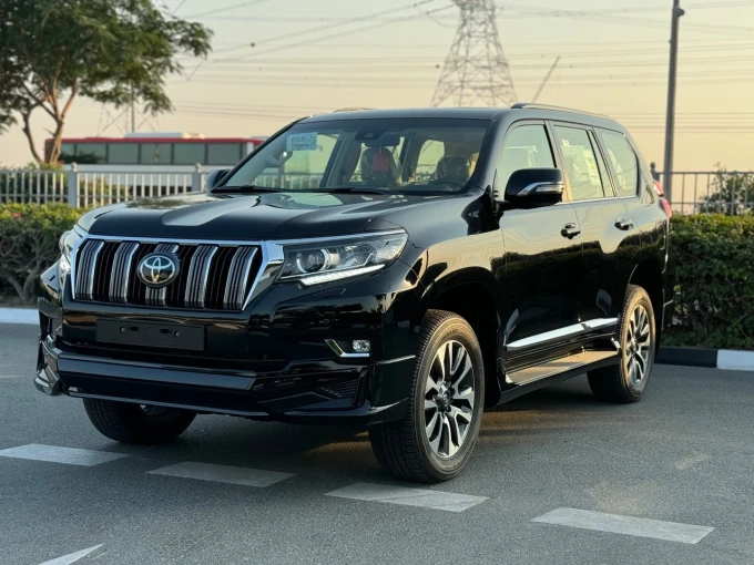 Toyota Prado in Dubai mileage 0 only AED 230000