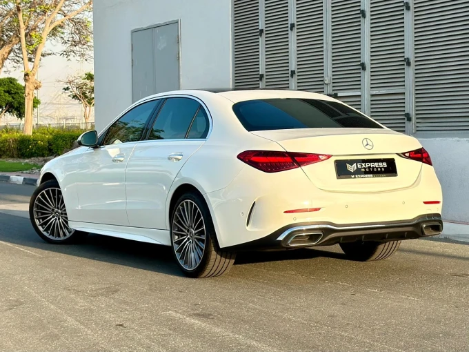 Mercedes-Benz C-Class in Dubai mileage 38000 only AED 195000