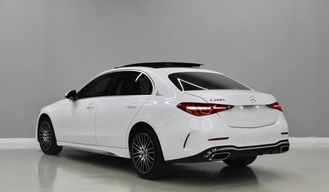 Mercedes-Benz C-Class in Dubai mileage 3717 only AED 219999