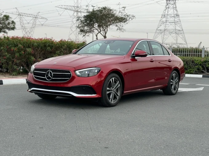 Mercedes-Benz E-Class in Dubai mileage 22000 only AED 185000