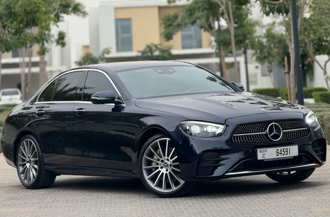 Mercedes-Benz E-Class in Dubai mileage 35000 only AED 179000