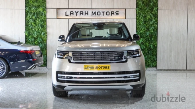 Land Rover Range Rover in Dubai mileage 0 only AED 900000