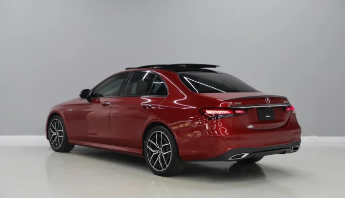 Mercedes-Benz E-Class in Dubai mileage 15510 only AED 164999