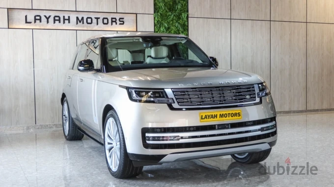 Land Rover Range Rover in Dubai mileage 0 only AED 900000