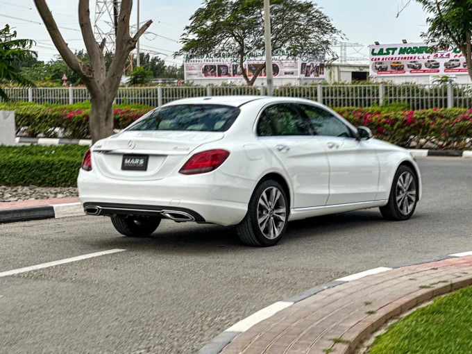 Mercedes-Benz C-Class in Dubai mileage 32000 only AED 109000
