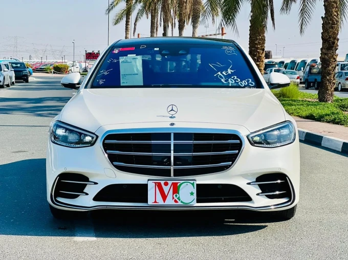 Mercedes-Benz S-Class in Dubai mileage 15772 only AED 324000