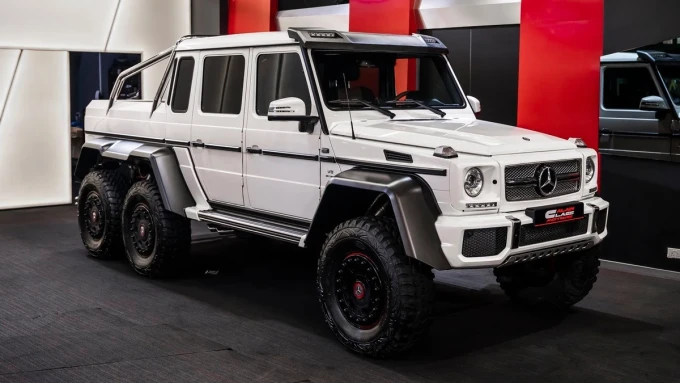 Mercedes-Benz G-Class in Dubai mileage 184 only AED 4000000