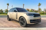 Land Rover Range Rover in Dubai mileage 27000 only AED 750000