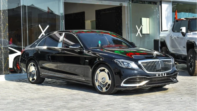 Mercedes-Benz S-Class in Dubai mileage 30000 only AED 210000