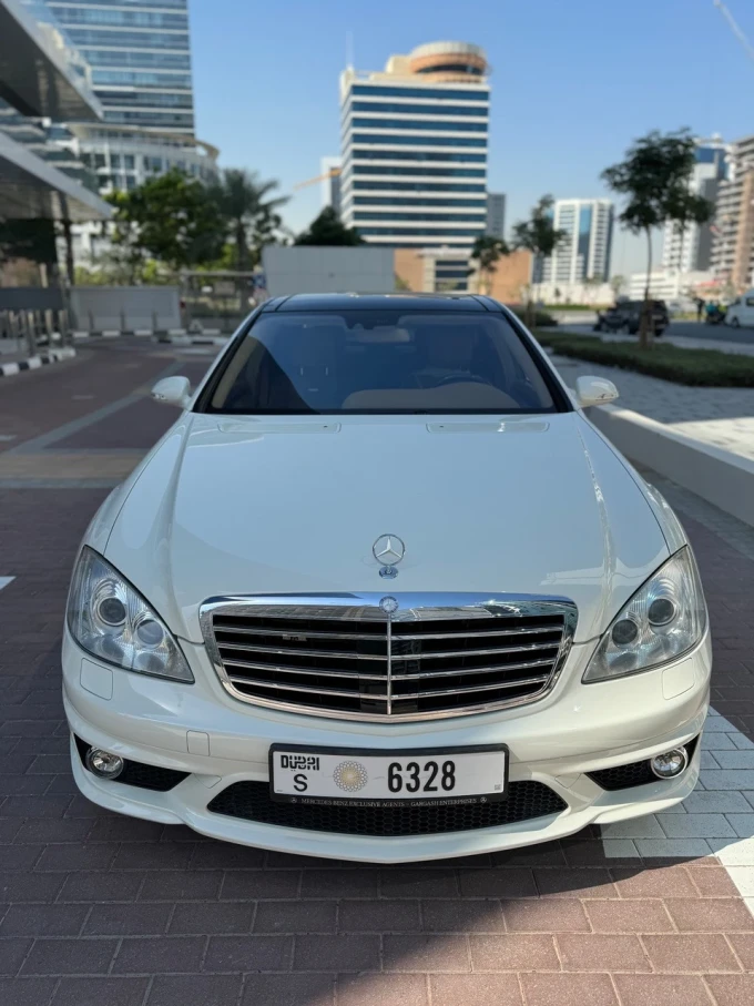 Mercedes-Benz S-Class in Dubai mileage 29076 only AED 215000