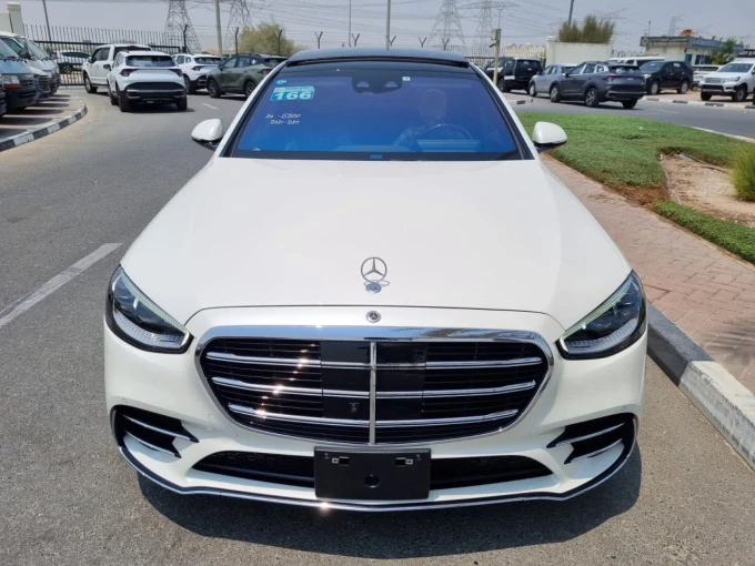 Mercedes-Benz S-Class in Dubai mileage 20000 only AED 395000