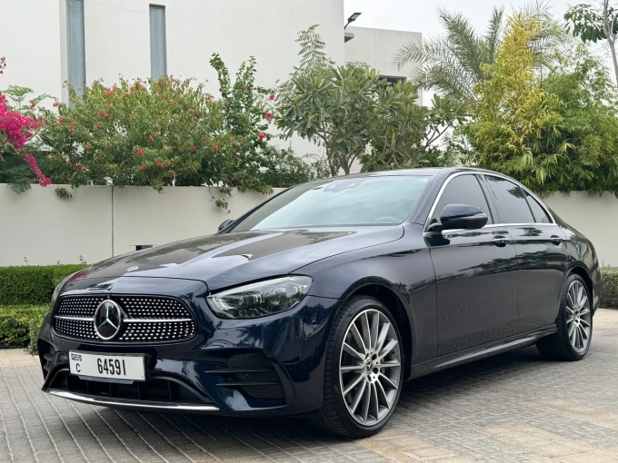 Mercedes-Benz E-Class in Dubai mileage 35000 only AED 179000