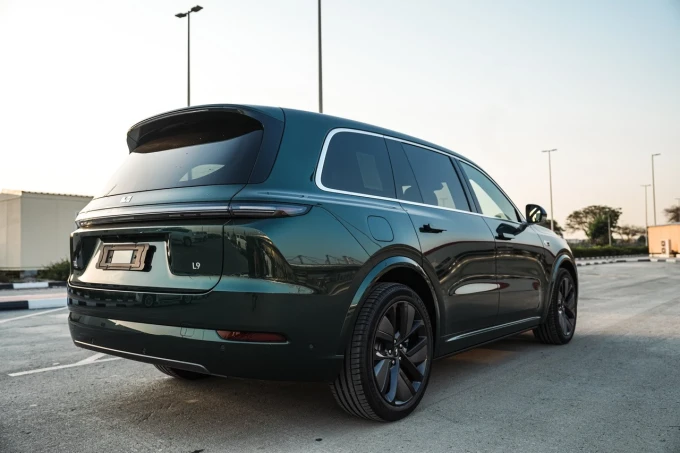Li Auto L9 in Dubai mileage 15 only AED 322000