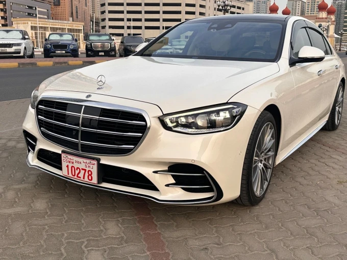 Mercedes-Benz S-Class in Dubai mileage 20000 only AED 300000