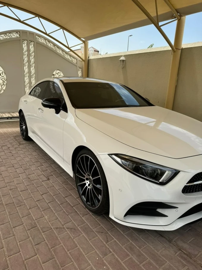 Mercedes-Benz CLS-Class in Dubai mileage 25000 only AED 220000