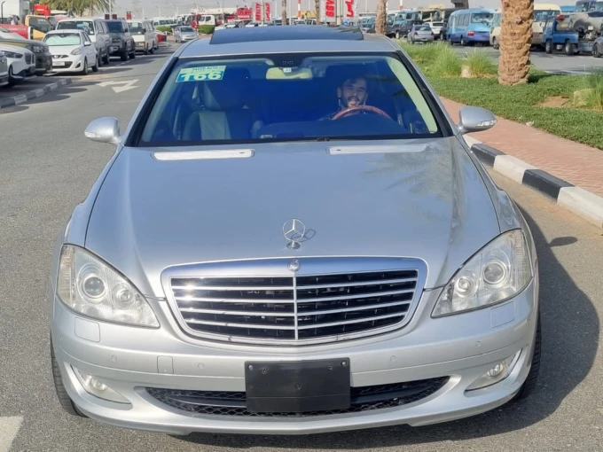 Mercedes-Benz S-Class in Dubai mileage 16000 only AED 41000